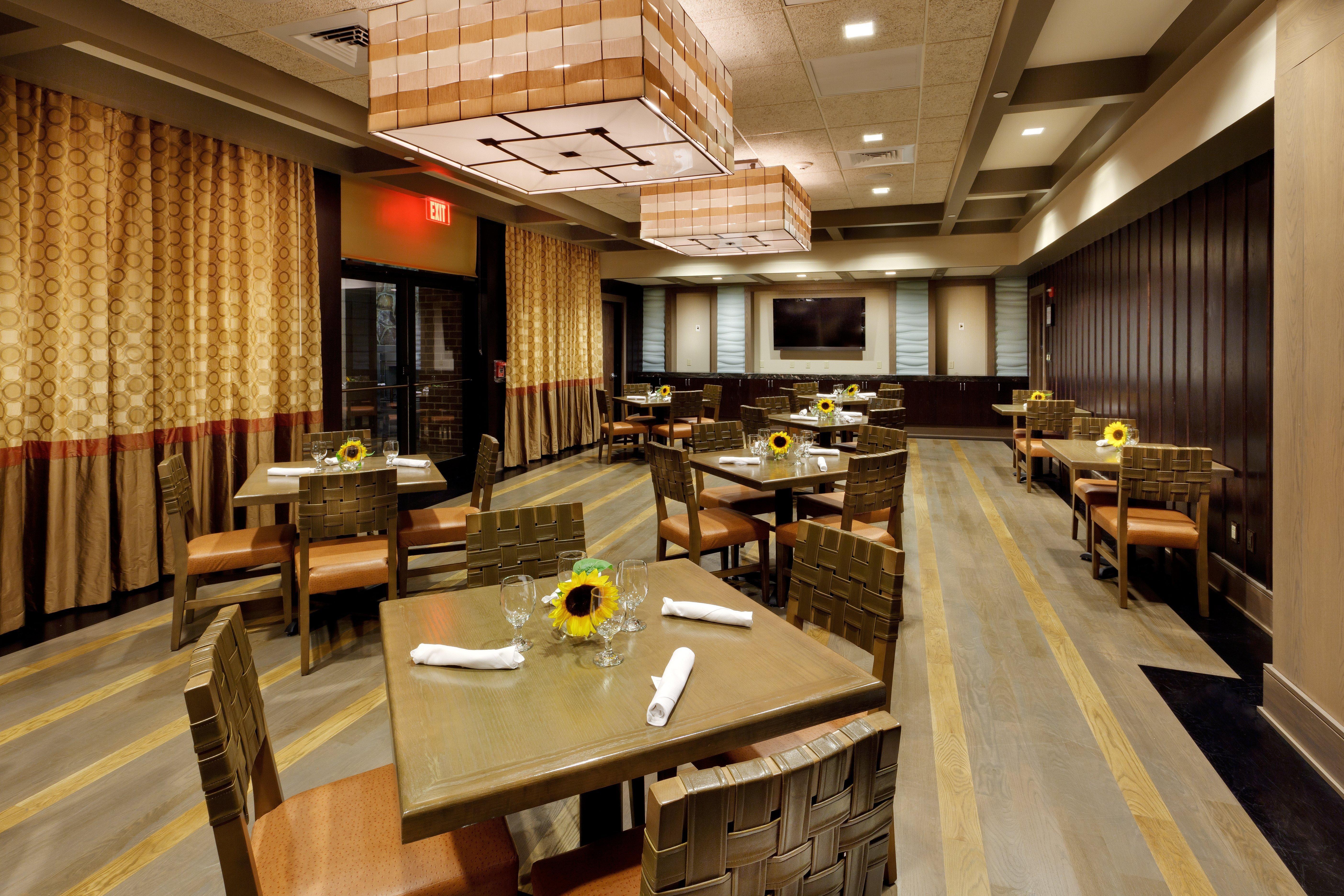 Hotel Indigo East End By Ihg Riverhead Restaurace fotografie